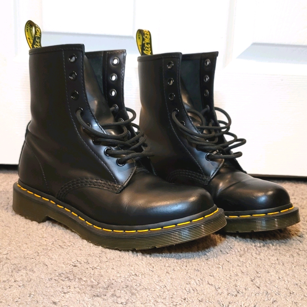 Dr.Martens 1460 women's lace up boots